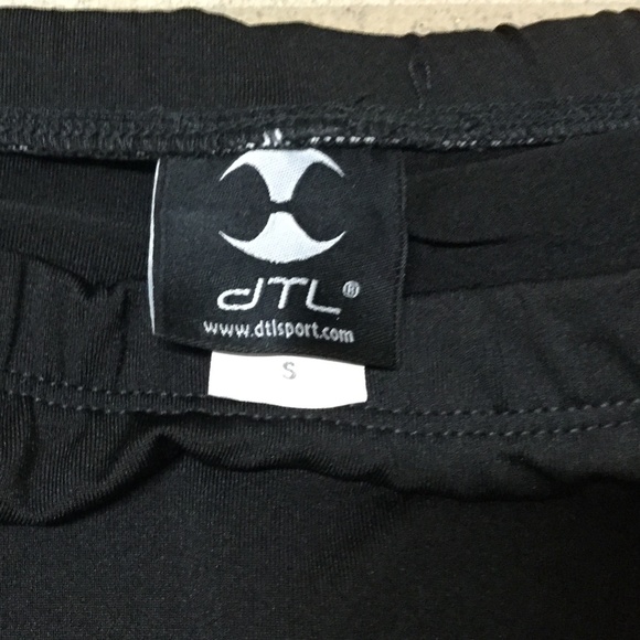 dTl sport skirt - Picture 5 of 6